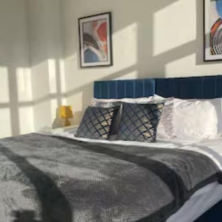 2 Bedroom Apartment - Flitwick - Contractor Friendly - Tourist Ready - Full Kitchen - Wifi - Smart Tv - Sofa Bed - Free Parking - Ideal For Short Or Long Stays Zewnętrze zdjęcie