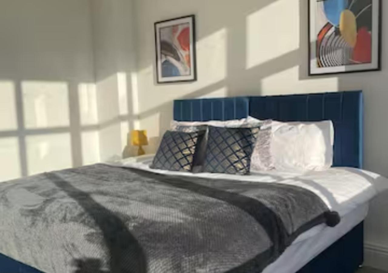 2 Bedroom Apartment - Flitwick - Contractor Friendly - Tourist Ready - Full Kitchen - Wifi - Smart Tv - Sofa Bed - Free Parking - Ideal For Short Or Long Stays Zewnętrze zdjęcie